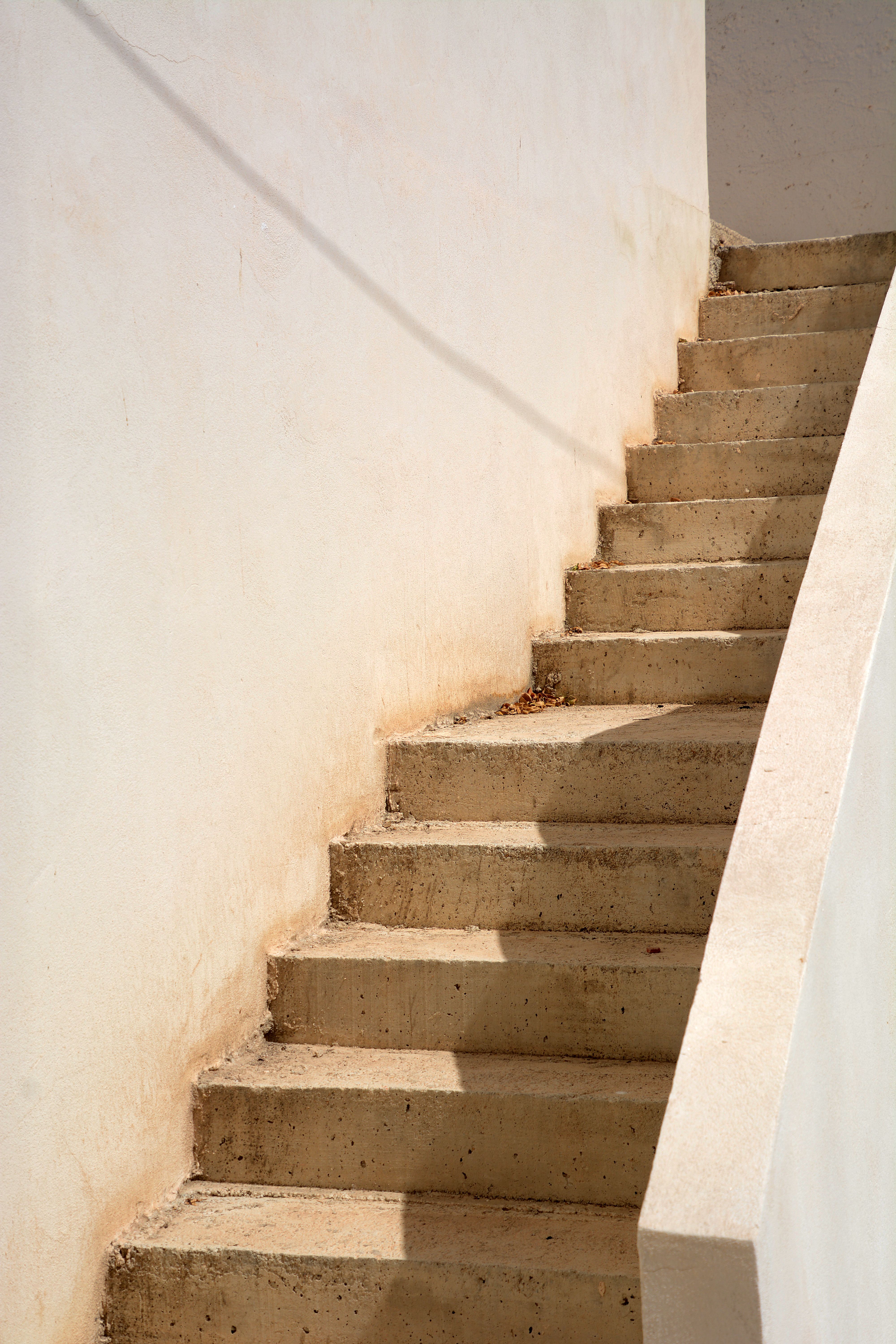 Minimalist Concrete Staircase in Sunlight · Free Stock Photo