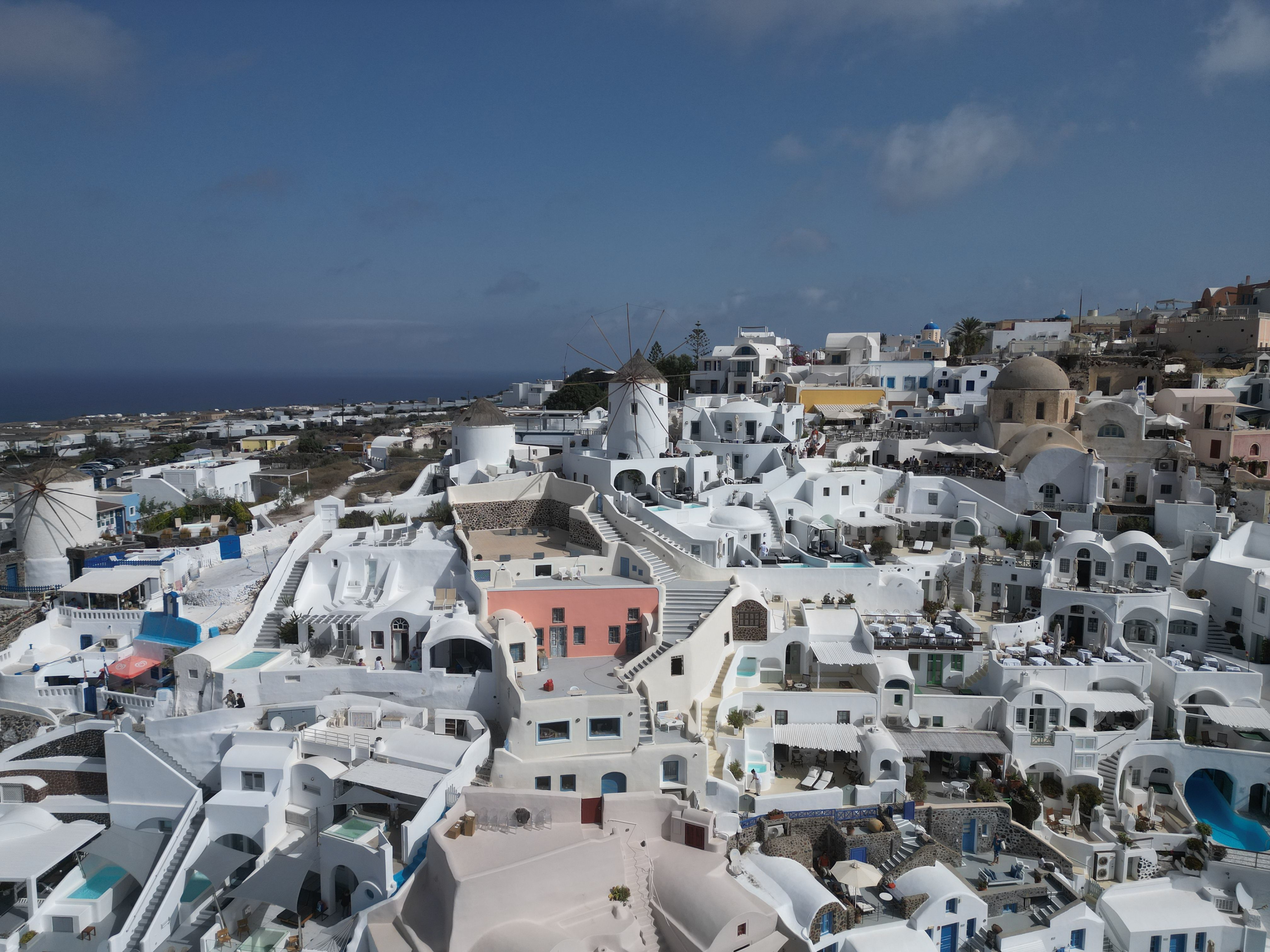 Scenic View of Santorini's Iconic Architecture · Free Stock Photo