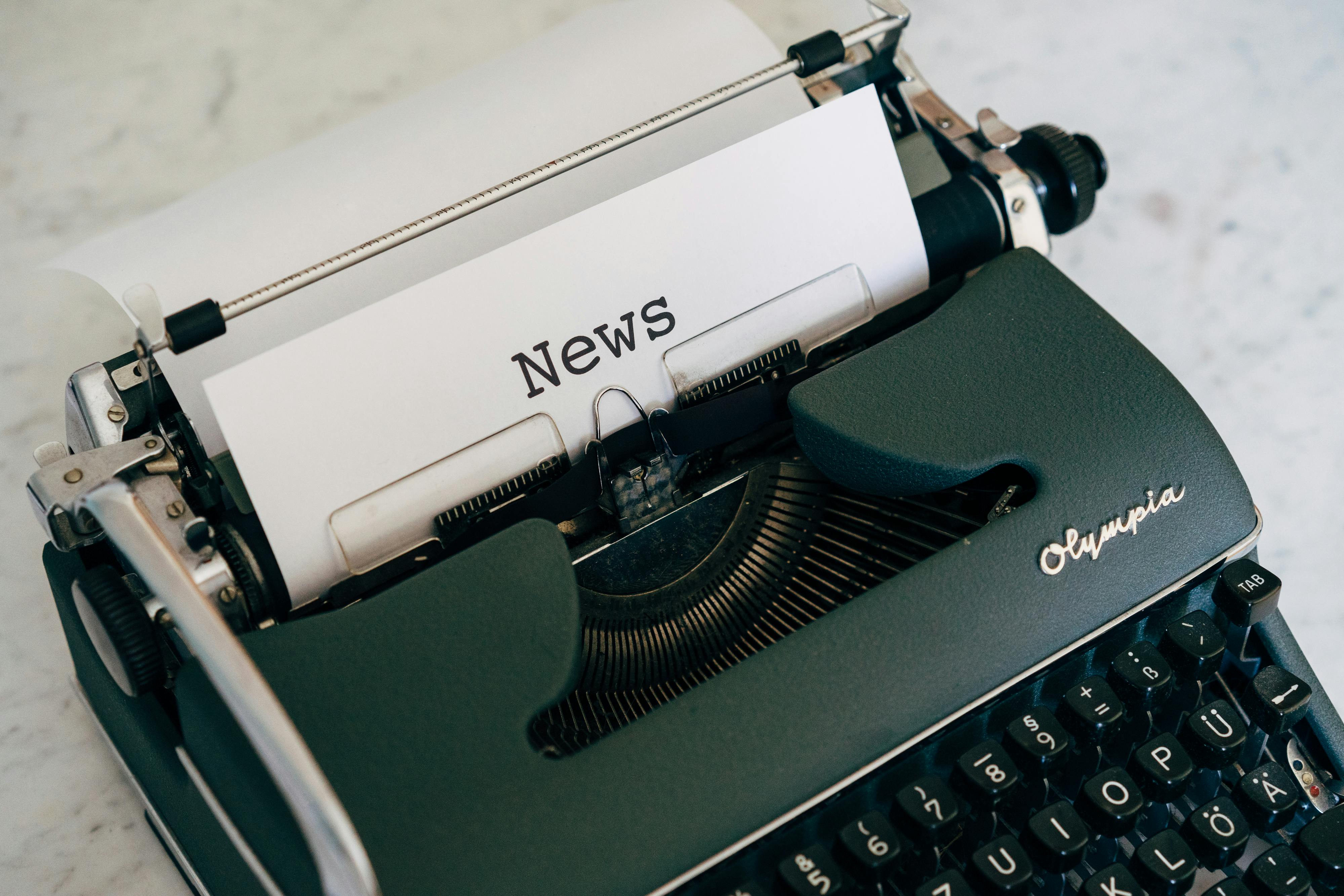 close up photo of vintage typewriter