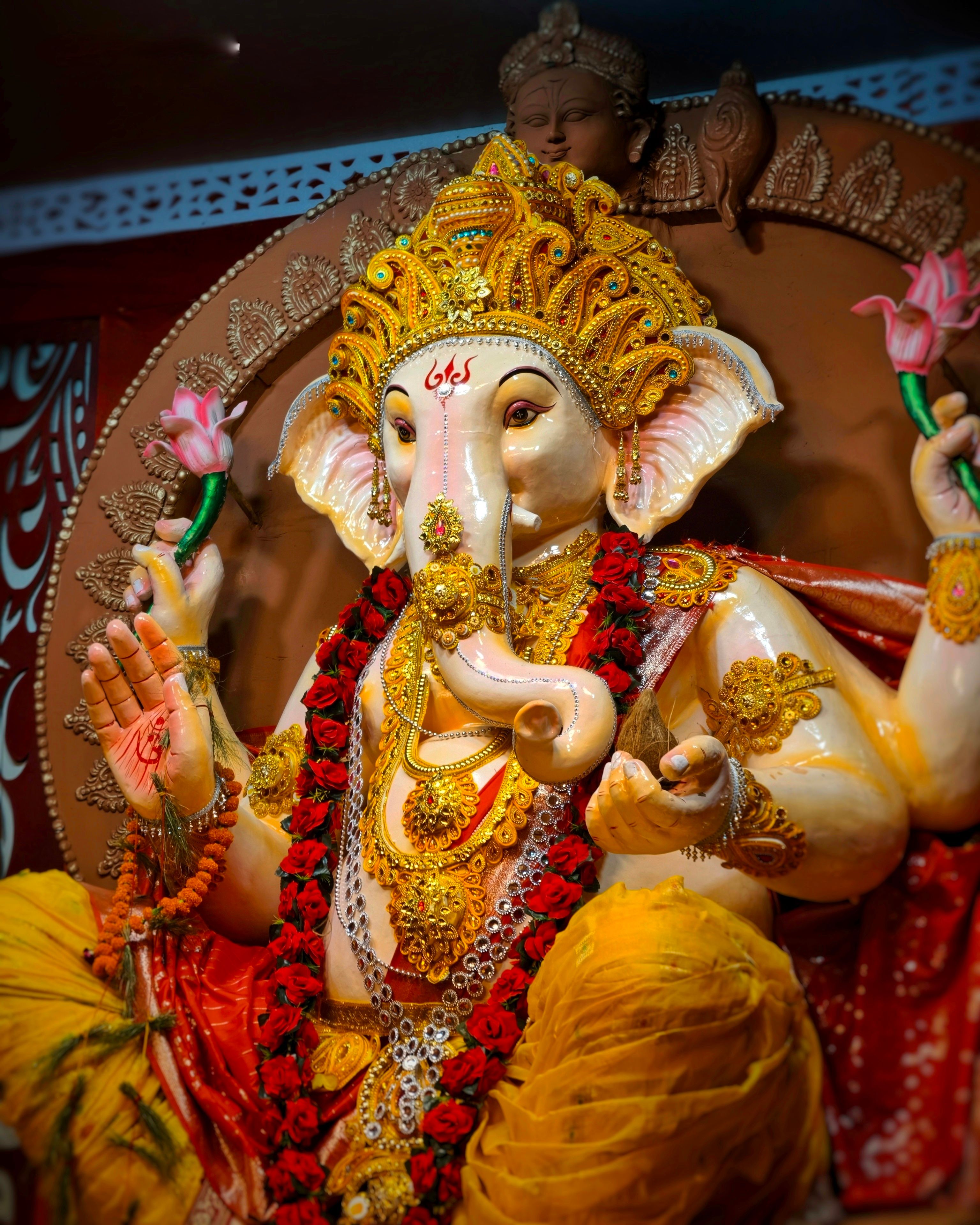 Exquisite Statue of Lord Ganesha in Lucknow Temple · Free Stock Photo