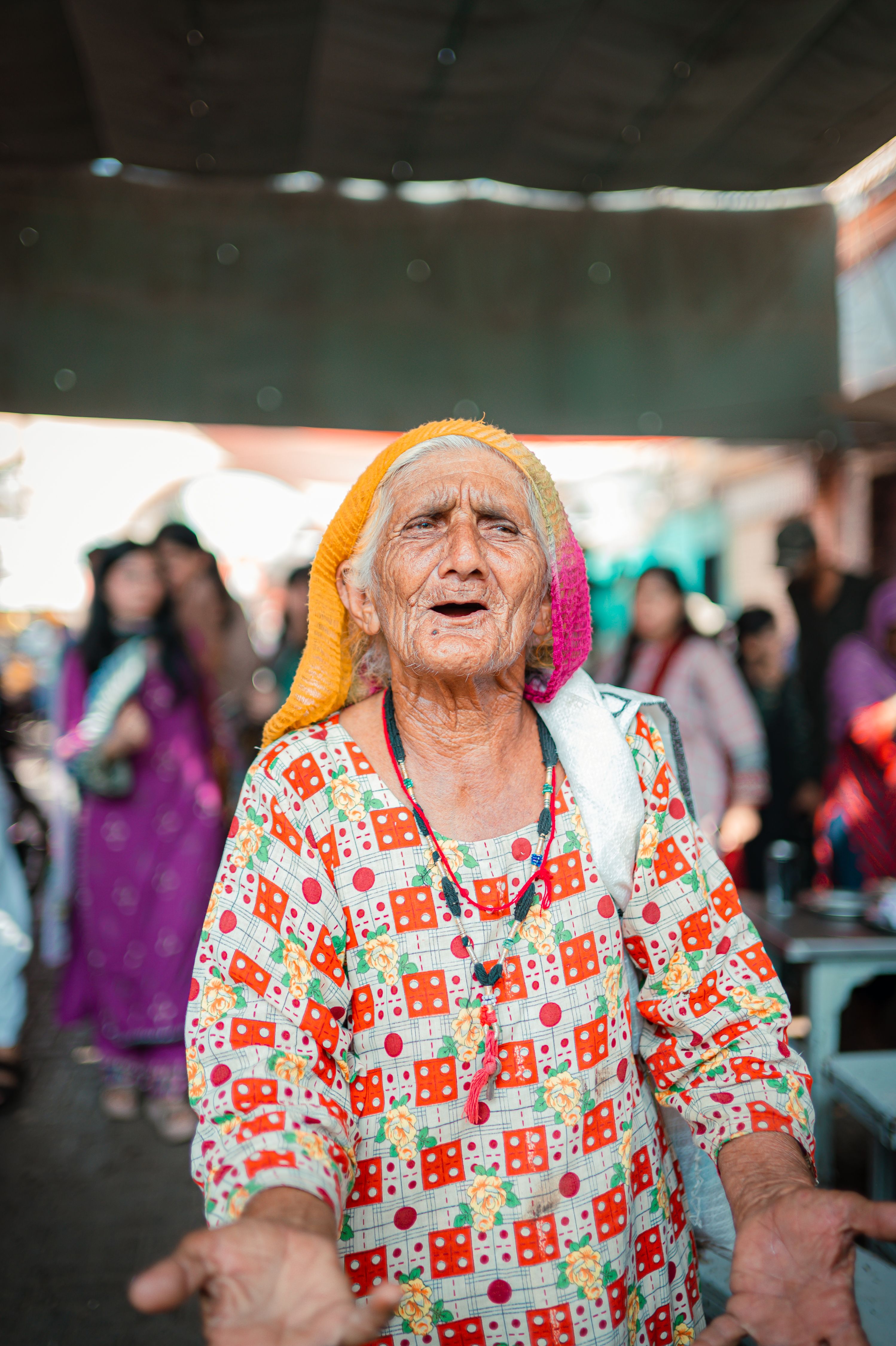 Elderly Woman in Traditional Pakistani Attire · Free Stock Photo