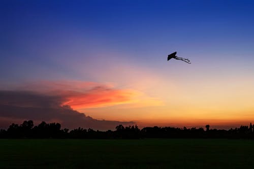 Immagine gratuita di aeroplano, alba, bầu trời buổi tối