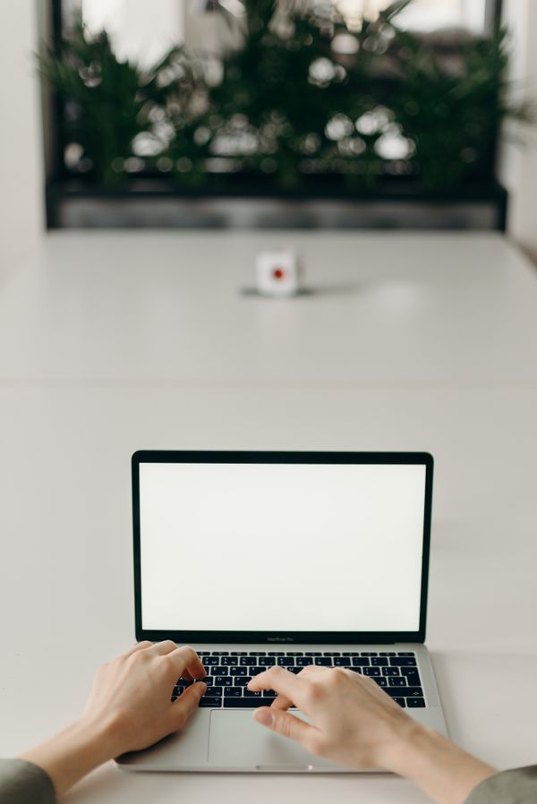 MacBook Pro 16
