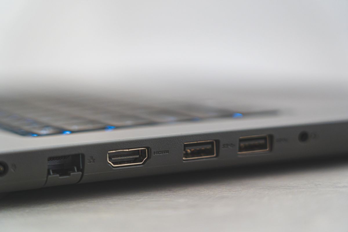 DisplayPort vs HDMI : lequel choisir - Compatibilité, connectique et simplicité d’utilisation