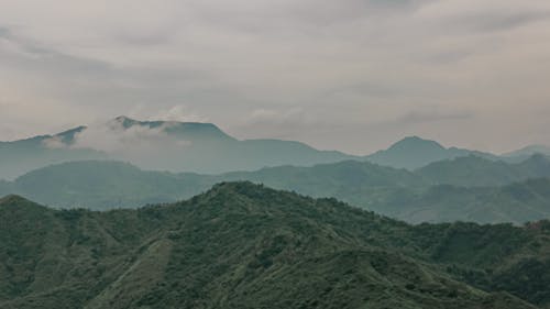 Darmowe zdjęcie z galerii z chmury, fotografia krajobrazowa, góra