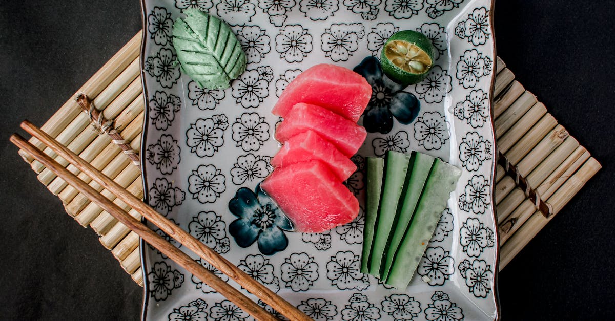 How to make sushi without bamboo mat