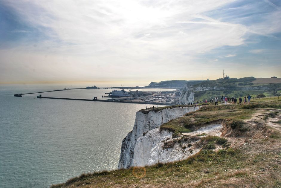 white cliffs Dover crowd