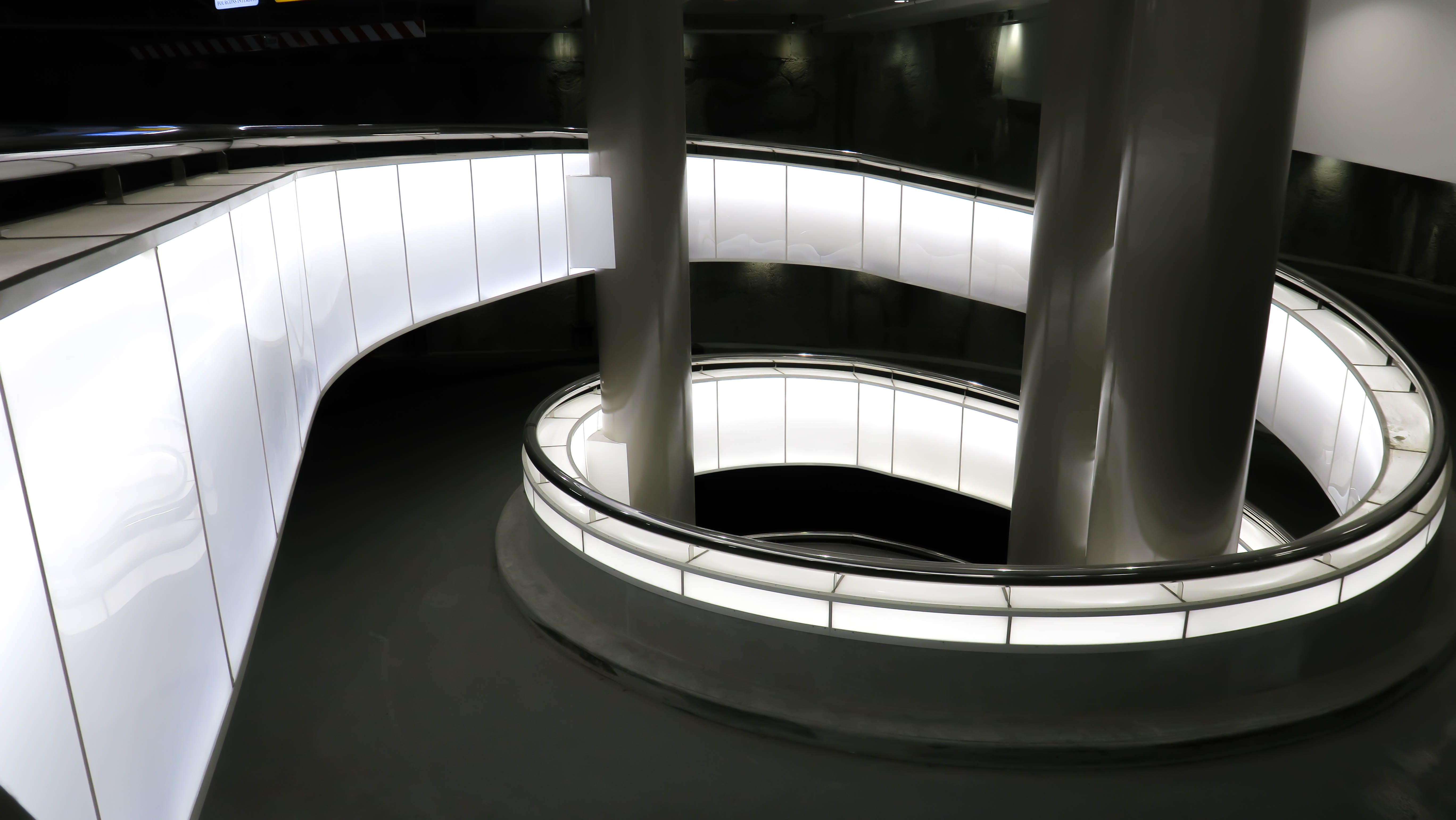 Columns and Lights on Modern Staircase · Free Stock Photo