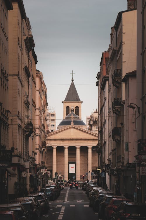 Saint Pierre Cathedral Church