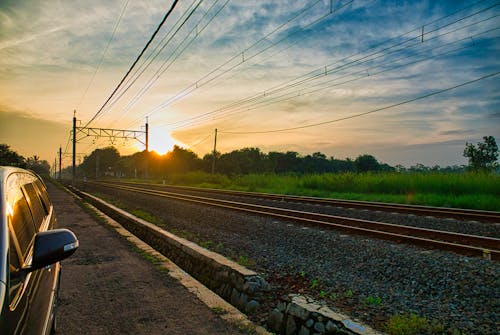 Immagine gratuita di alba, allenare, auto