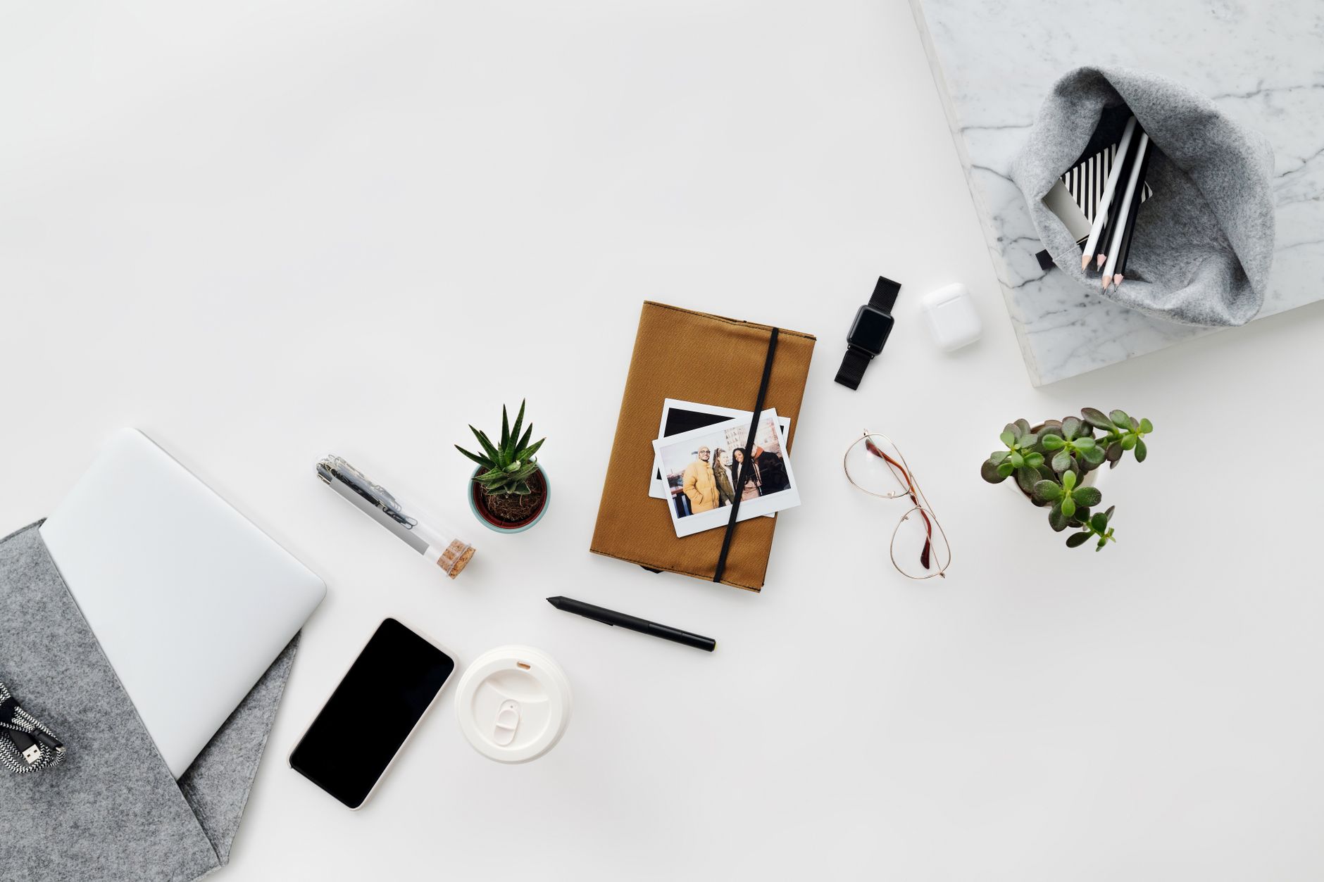 three healthy alternatives to smoking pouches including nicotine energy and CBD options from Outdare