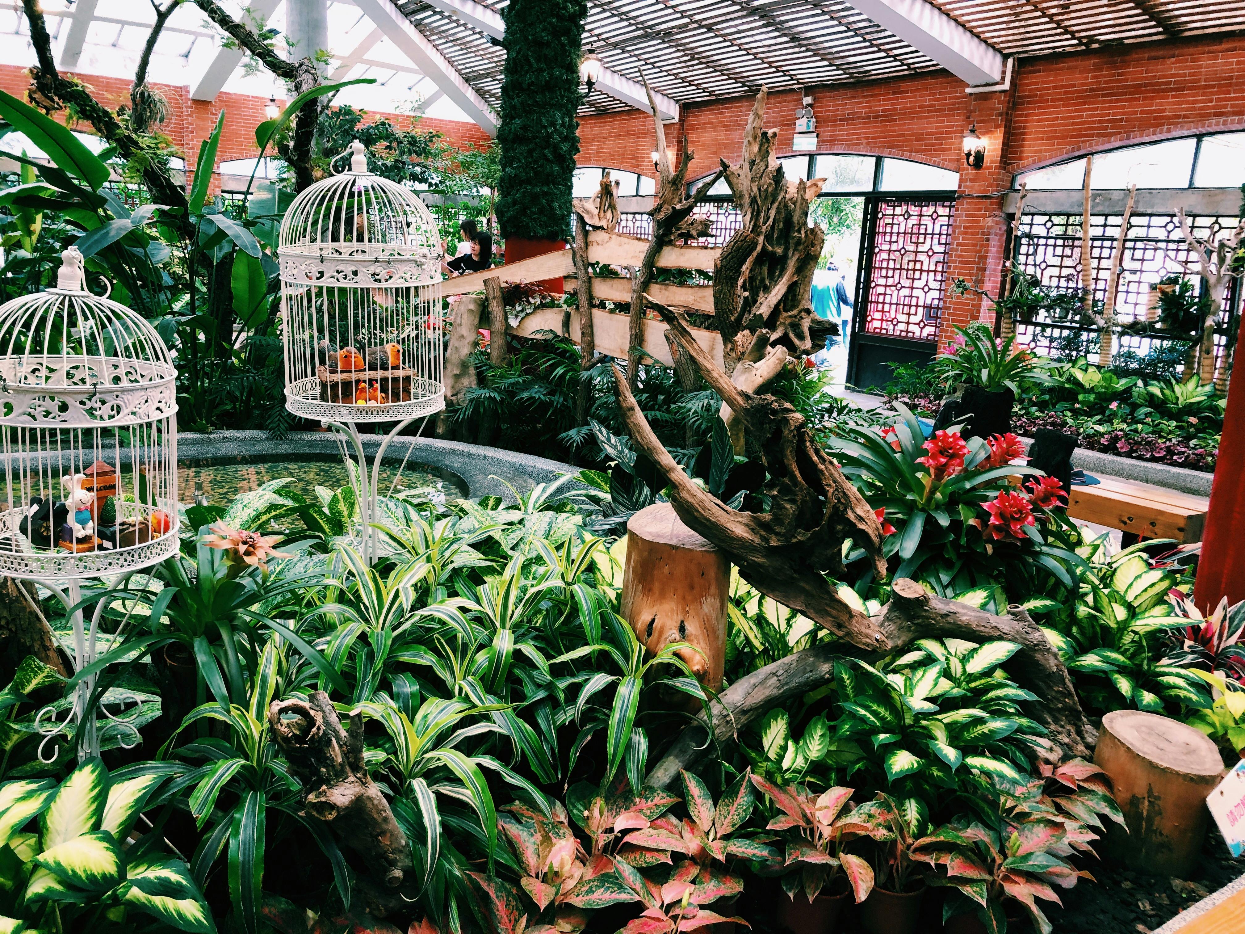 How many square feet is a 8x12 shed?