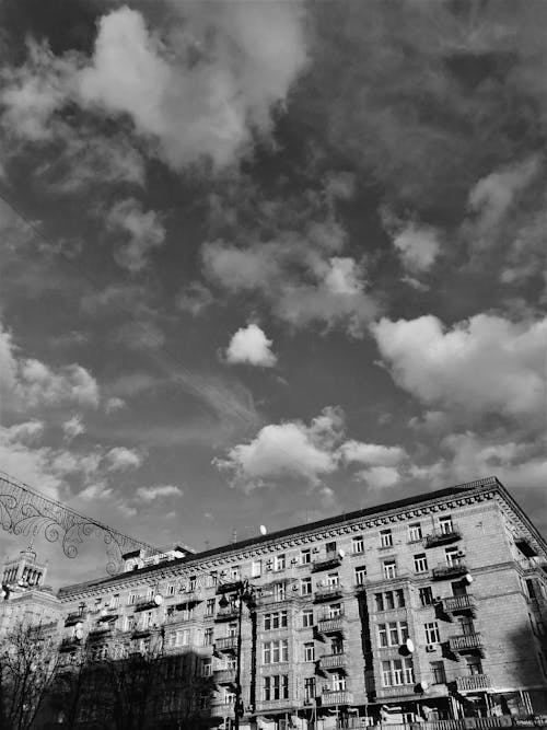 Free stock photo of beautiful sky, black-and-white, city sky