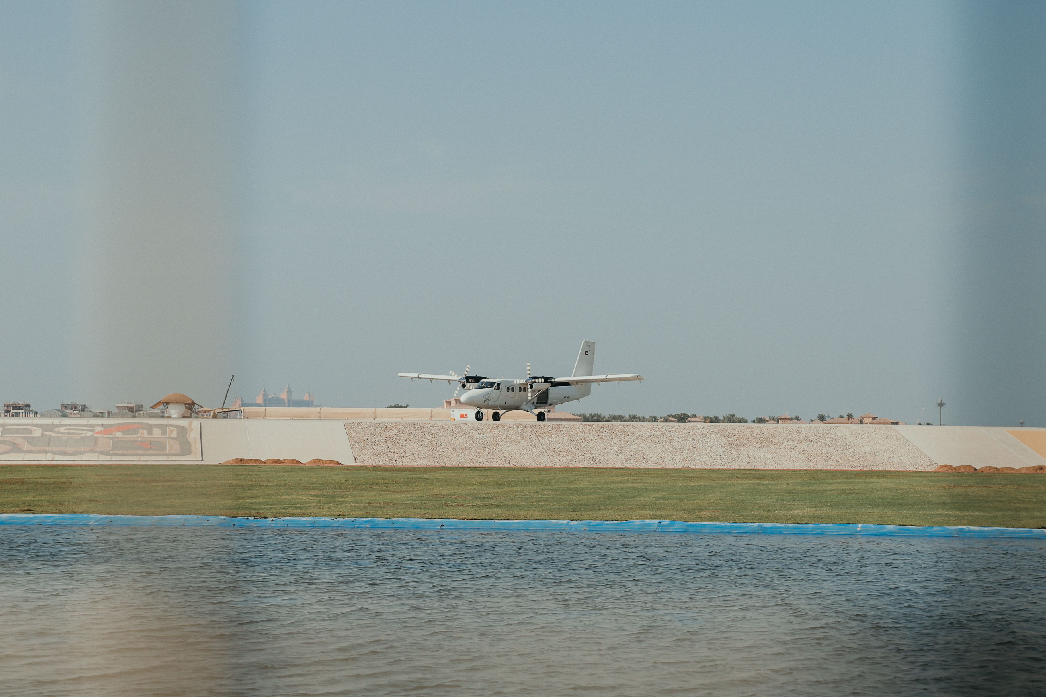 Nangis-Les Loges Aerodrome (LFAI), Clos-Fontaine — private jet cleaning