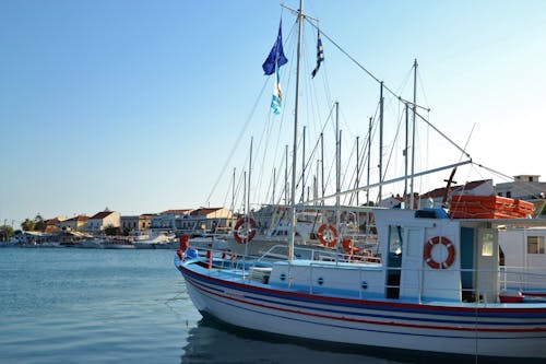 Darmowe zdjęcie z galerii z grecja, greeceboat, łodzie rybackie
