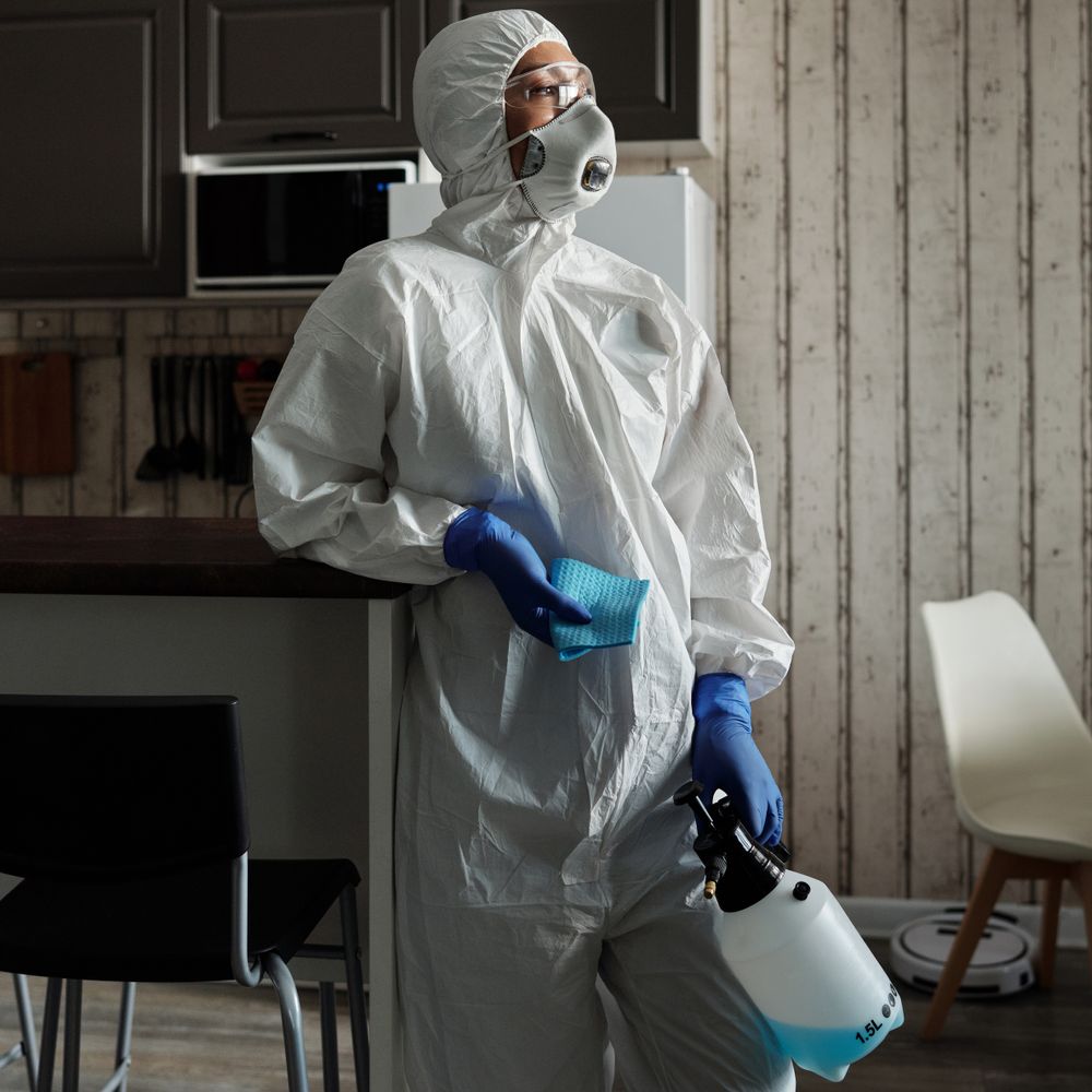 Kitchen Spraying in Thames View — woodwork brushed to a crisp, smooth line