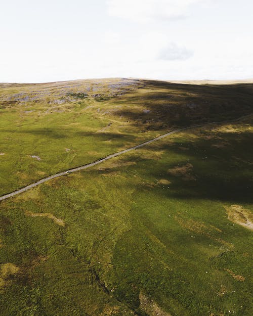 Fotobanka s bezplatnými fotkami na tému dedinský, exteriéry, fotografia z dronu