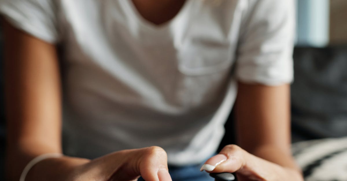 How to clean my PS4 controller analog sticks