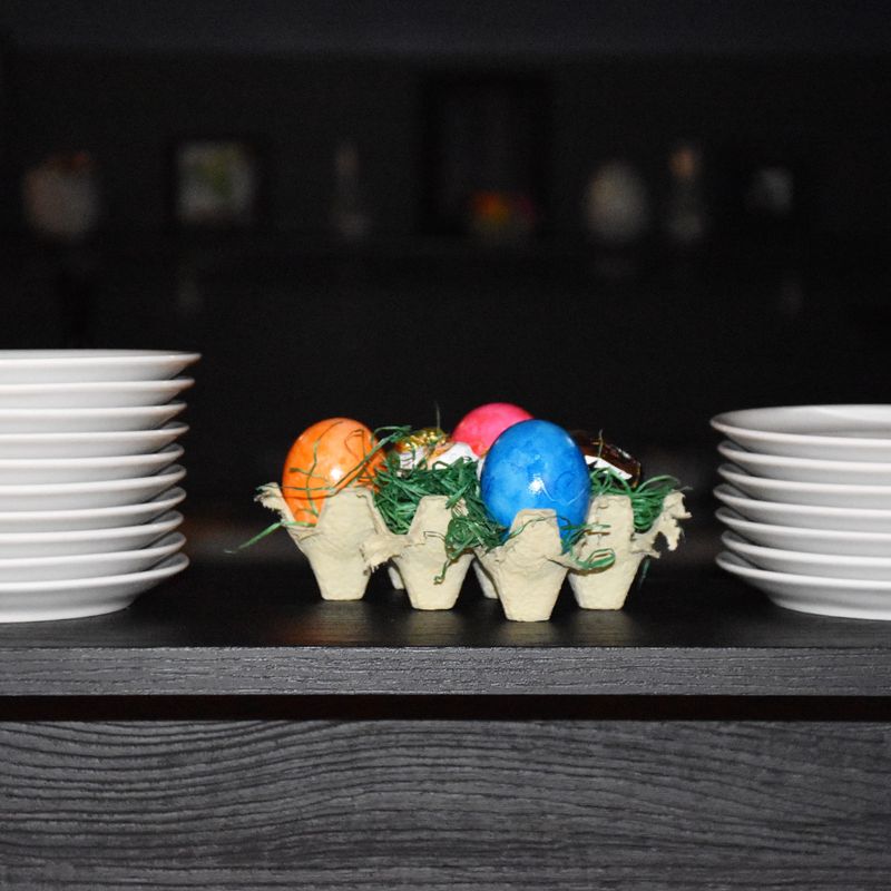 Party Deviled Egg Platter with Spicy Sriracha