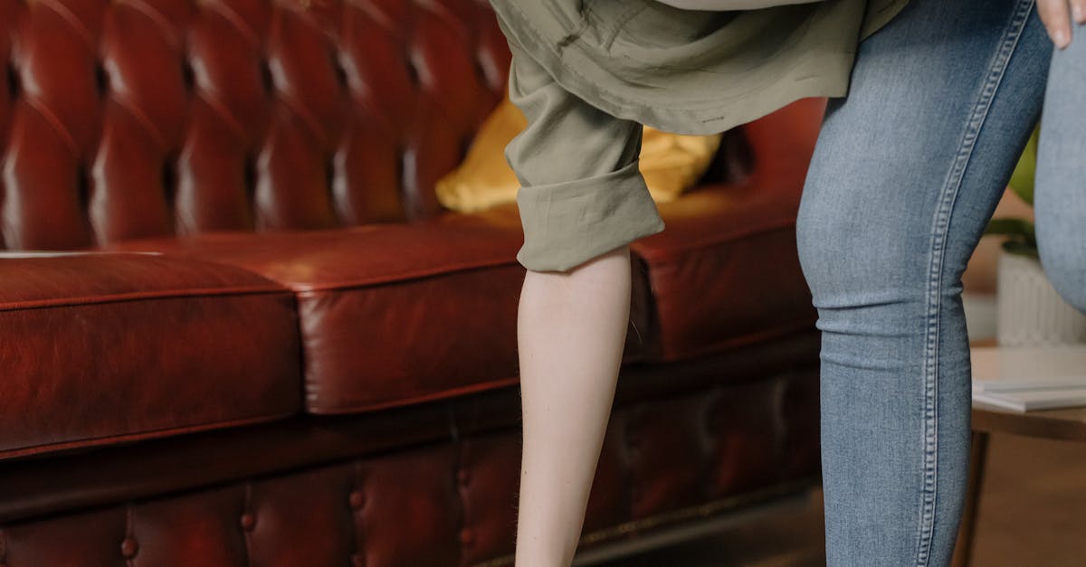 How to clean velvet sofa at home without vacuum