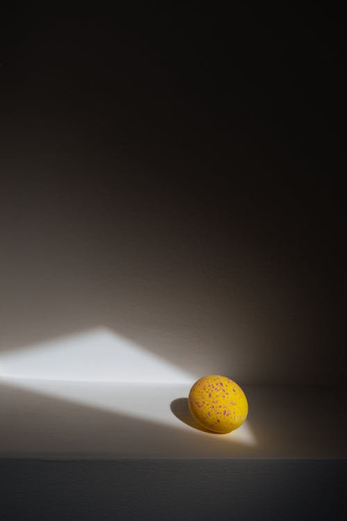 Free Yellow Easter Egg  Stock Photo