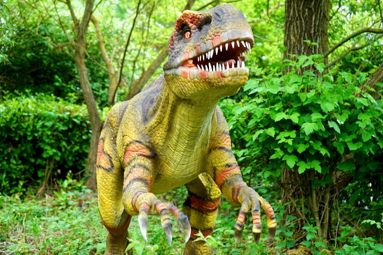 T-rex Dinosaur Statue