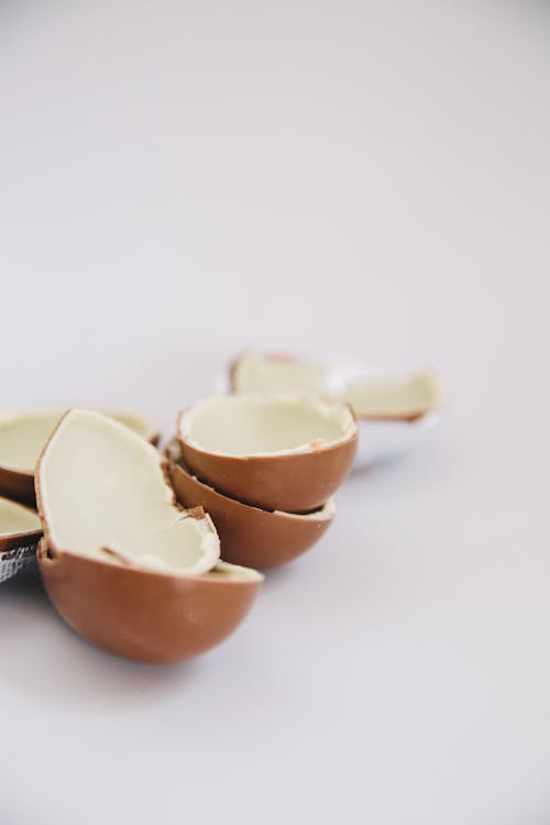 Free Broken Chocolate Egg Stock Photo
