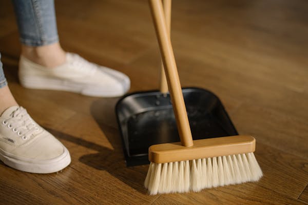 Standard House Cleaning Checklist: Room-by-Room Maintenance Clean