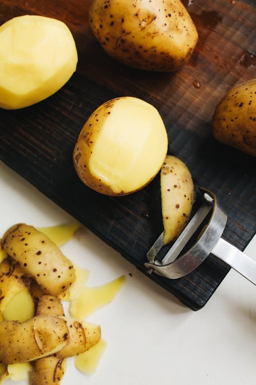 Gratis stockfoto met aardappelen, detailopname, dienblad