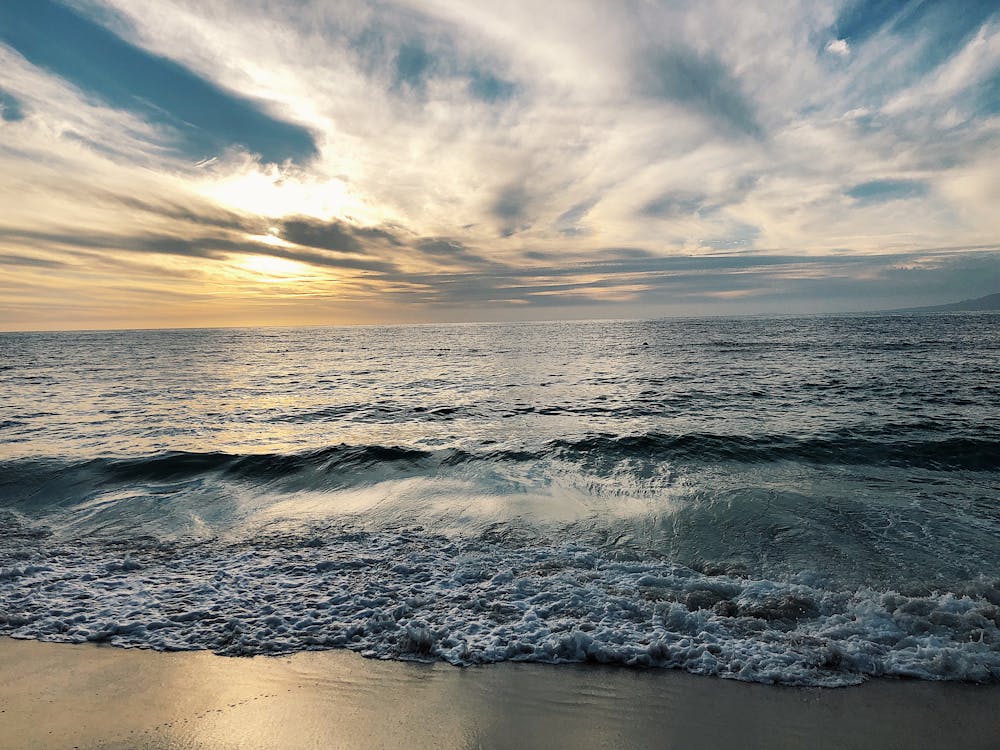 Free Scenic Photo Of Sea During Dawn  Stock Photo