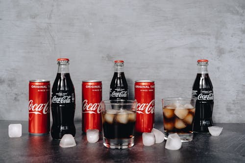 Ilmainen kuvapankkikuva tunnisteilla coca cola, flunssa, hiilihapotettu