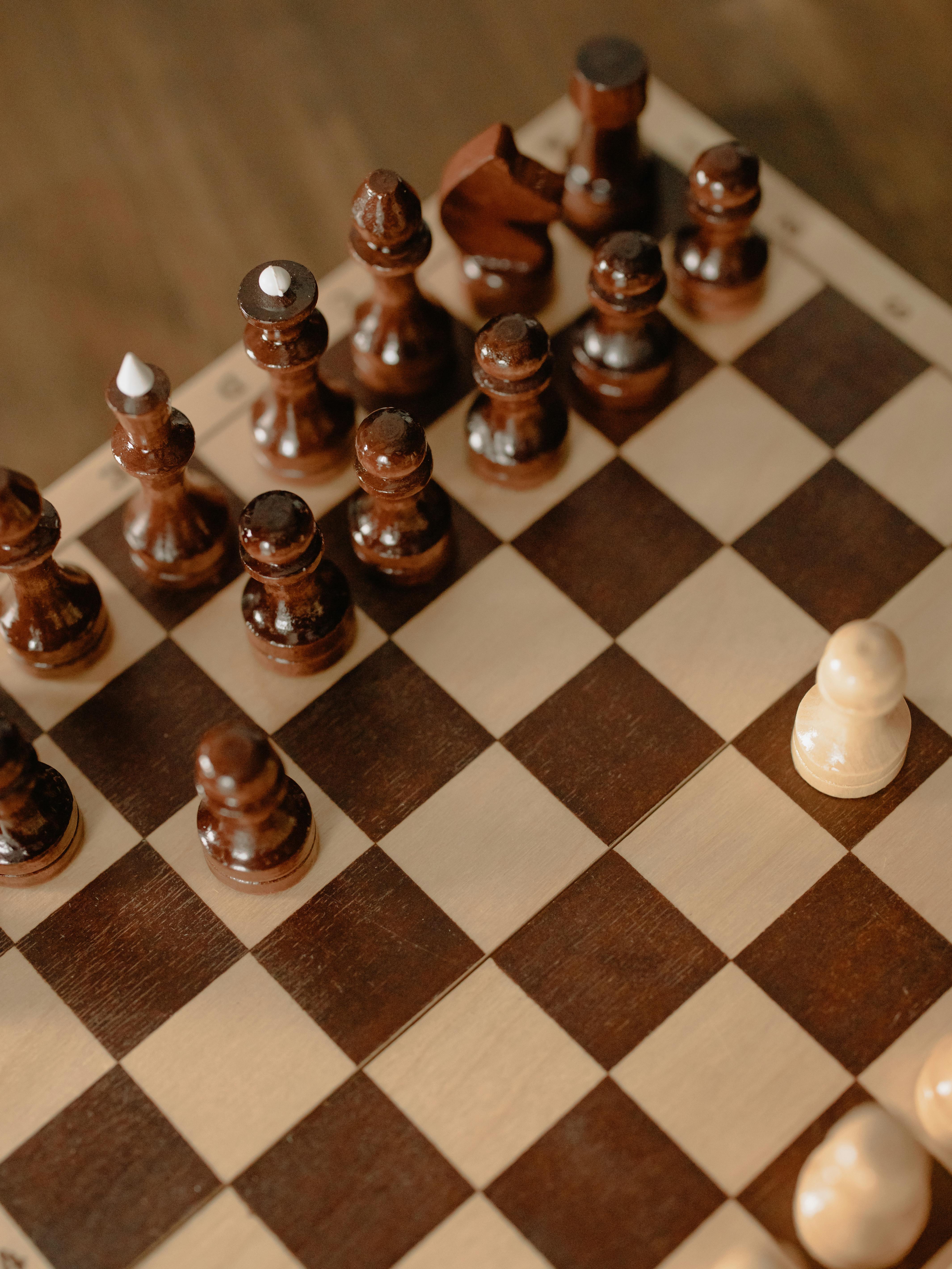 Check mate hi-res stock photography and images - Alamy