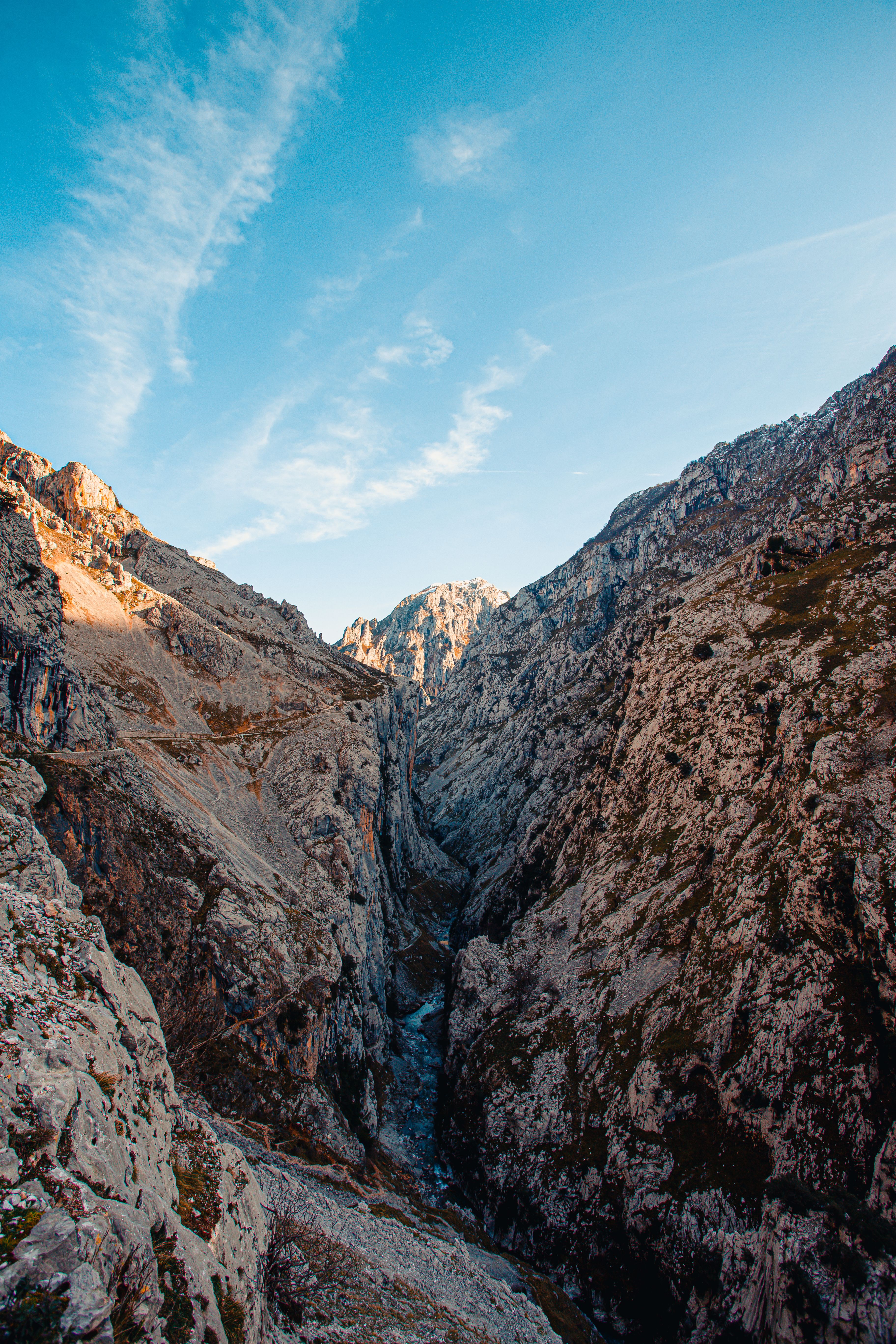 Mountain gorge and river between rocks · Free Stock Photo