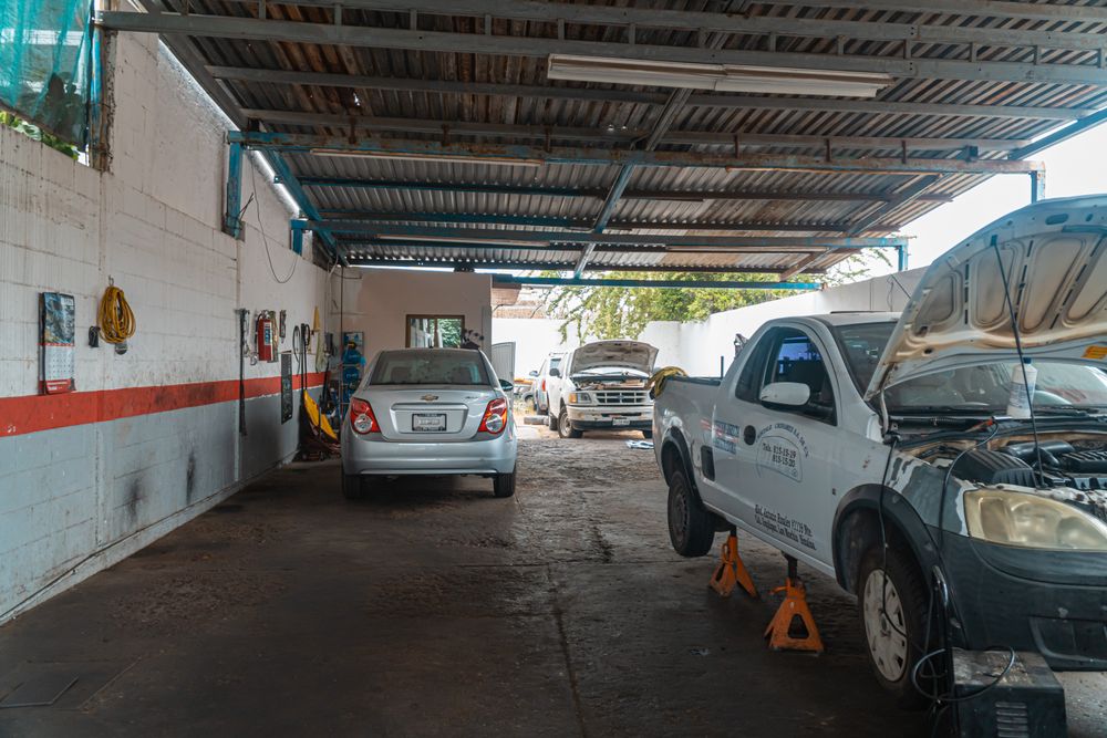 Taller automotriz multimarca, imagen representativa
