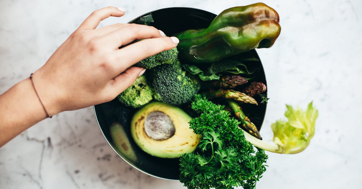 How to cook frozen broccoli in a pot