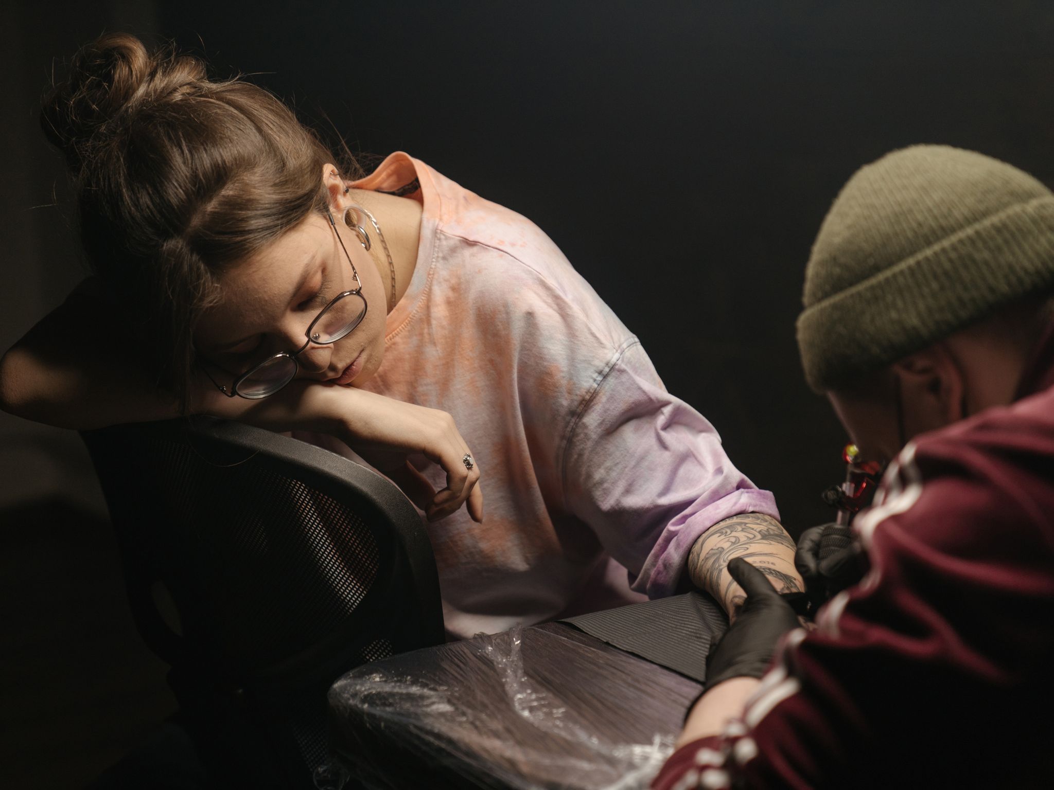 Tattoo artist at work