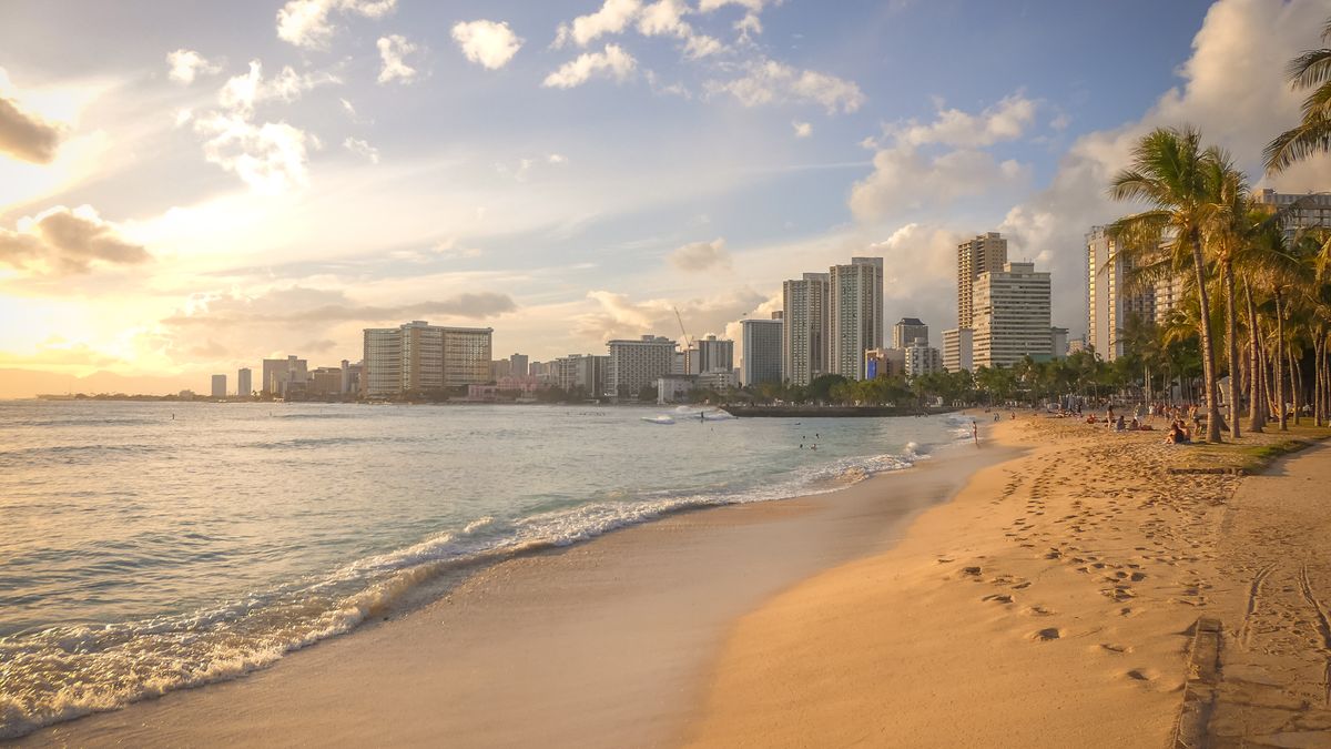 Honolulu, HI Restaurant Freebies Near Me: Where to Find Legit Deals