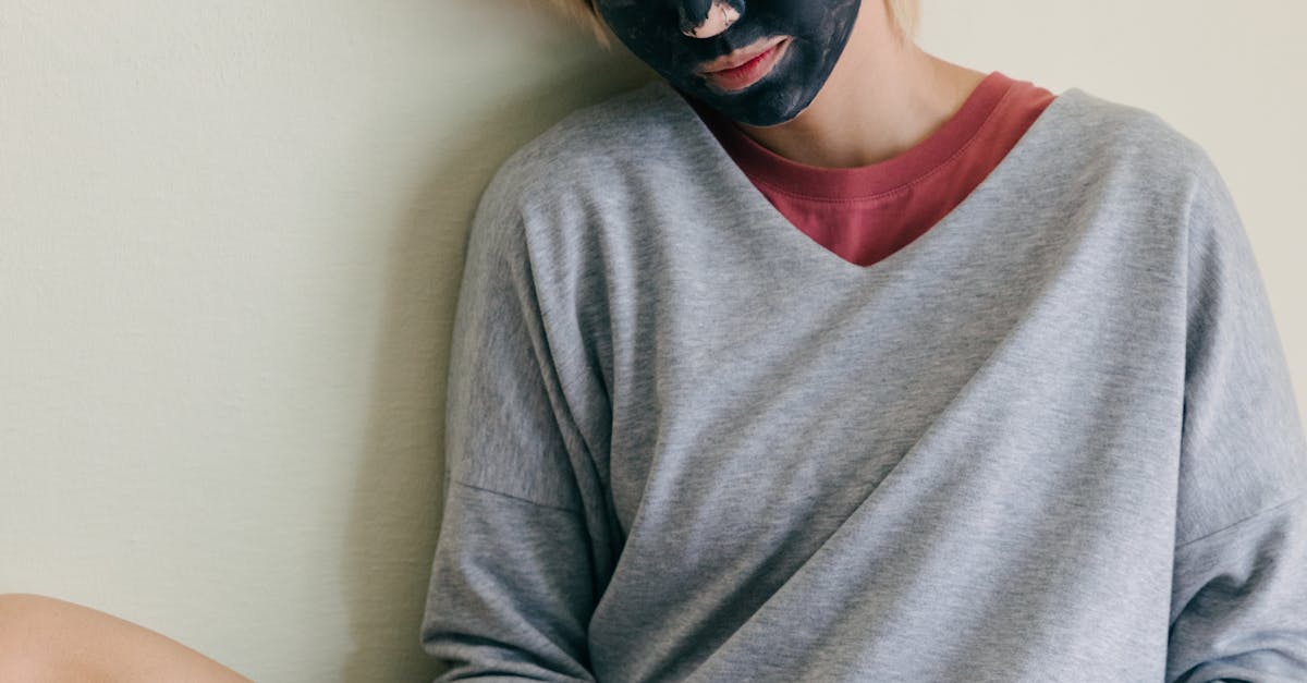How to make charcoal mask at home without bentonite clay