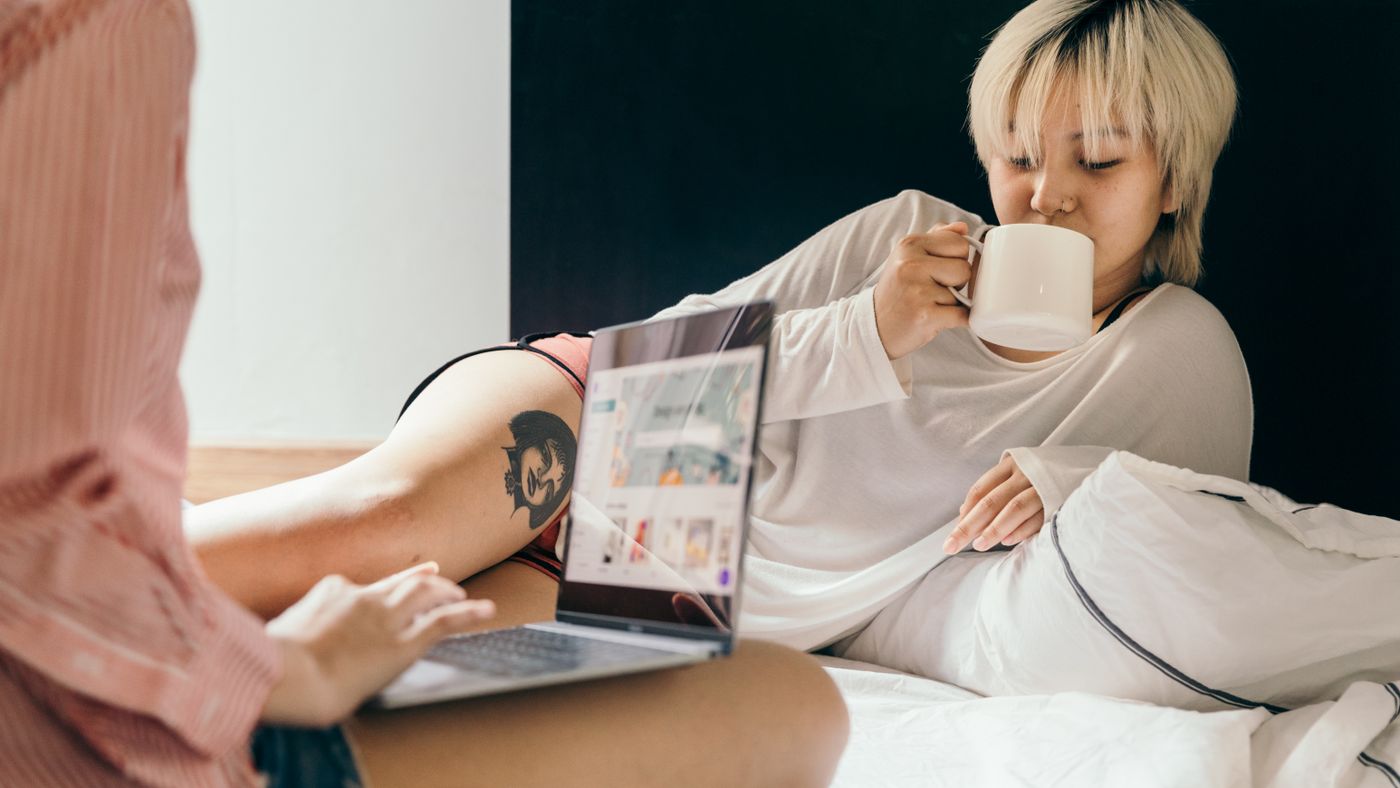 How Online Dating Services Work, and How to Stay Safe on Them