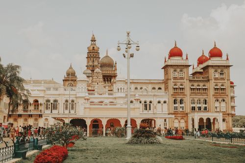 Free Mysore Palace's iconic architecture attracts tourists in Karnataka, India. Stock Photo