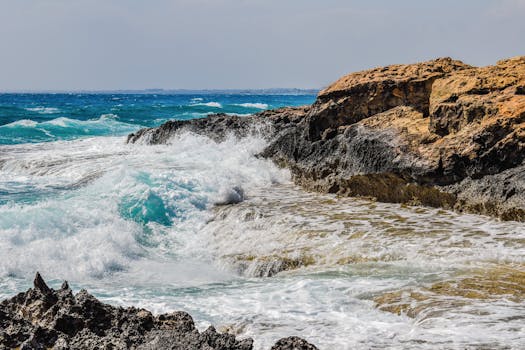 Free stock photos of rocky shore · Pexels