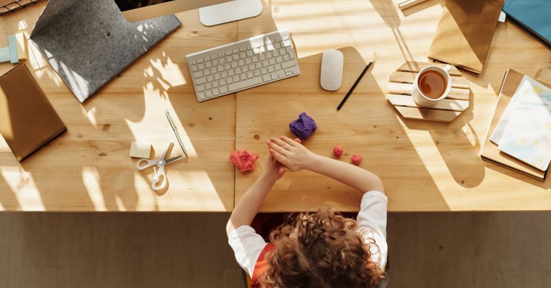 Pâte à modeler maison pour bébé : la recette, et l’avertissement sur le sel