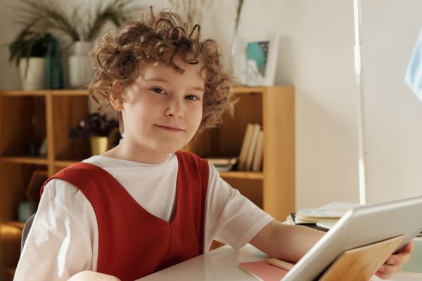 How to Help Your Child Stay Focused While Studying