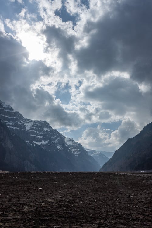 Бесплатное стоковое фото с naturfotografie, schnee bedeckt, schneebedeckte berge