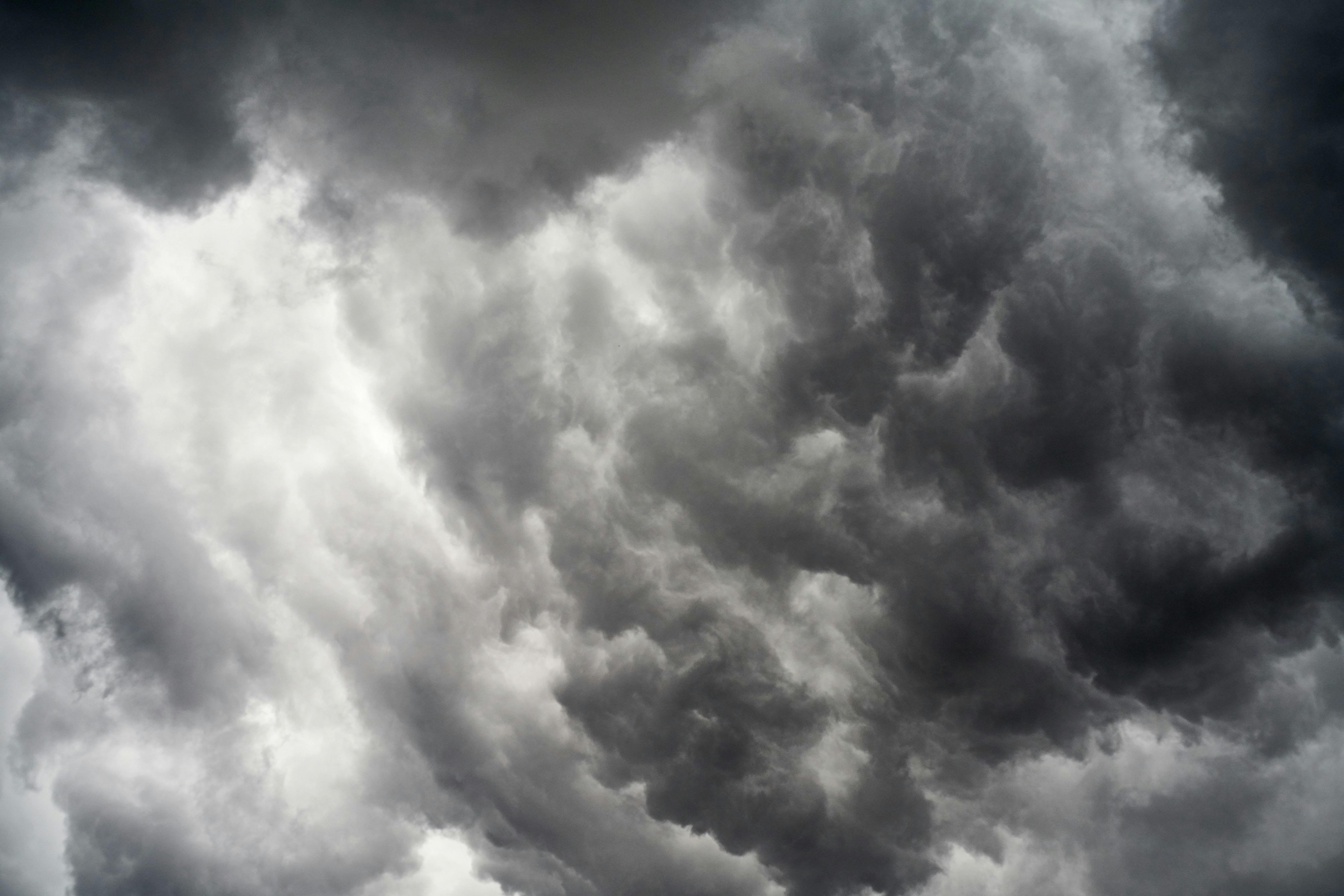 Kostenloses Foto zum Thema: dunkel, dunkle wolken, einfarbig