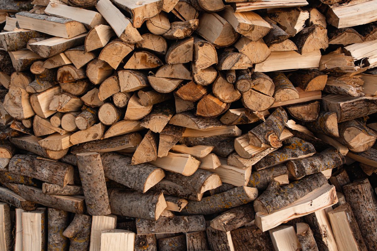 Prix du stère de bois de chauffage en 2026 - Réduire son budget de chauffage au bois en 2026