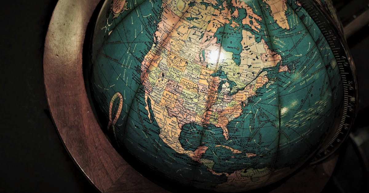 How much does the world weigh in tons