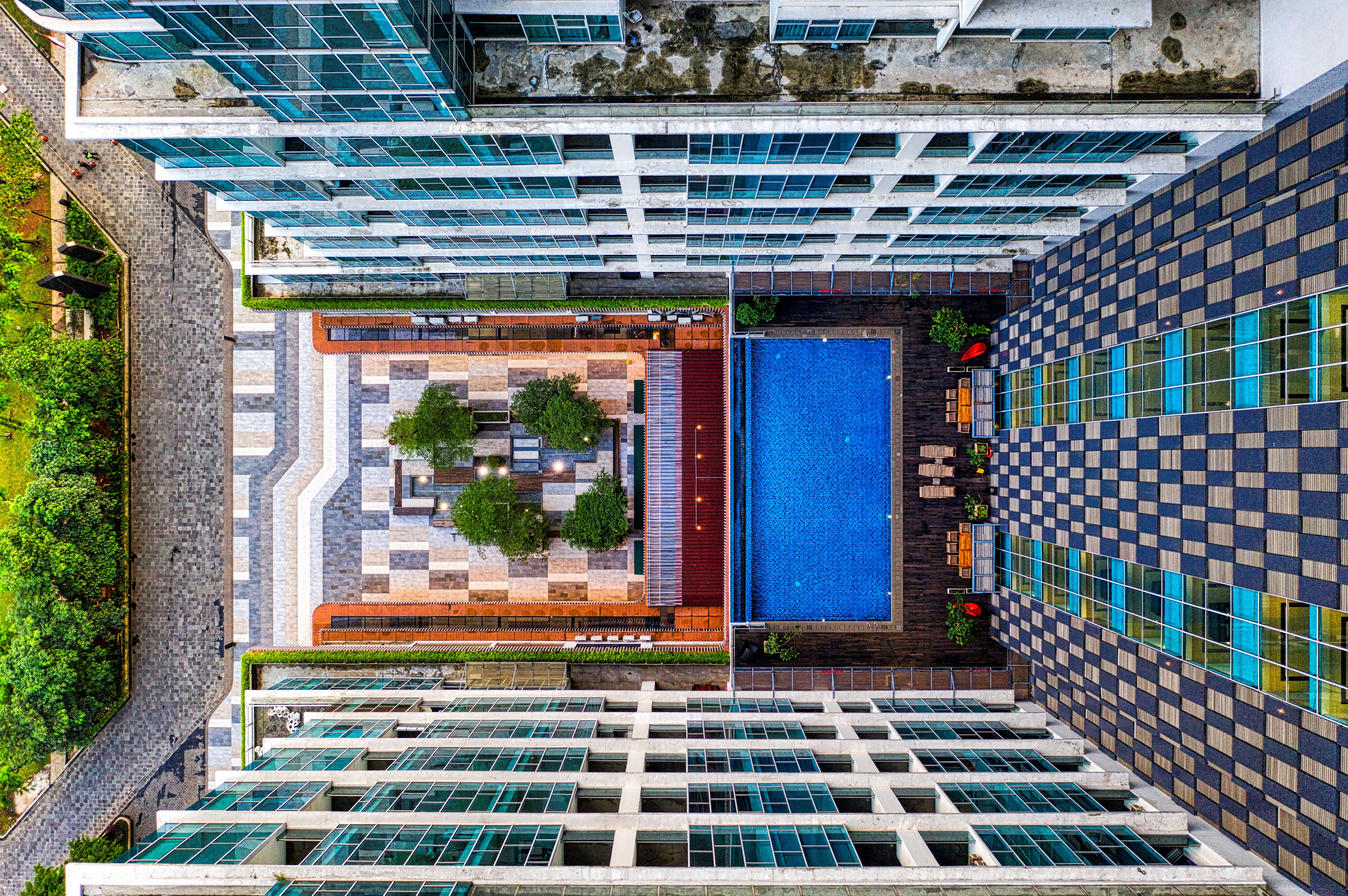 Family serviced apartment with children's wading pool at Robertson Quay, Singapore