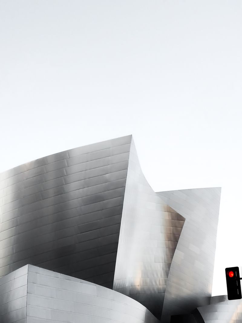Curved stainless steel exterior of Walt Disney Concert Hall