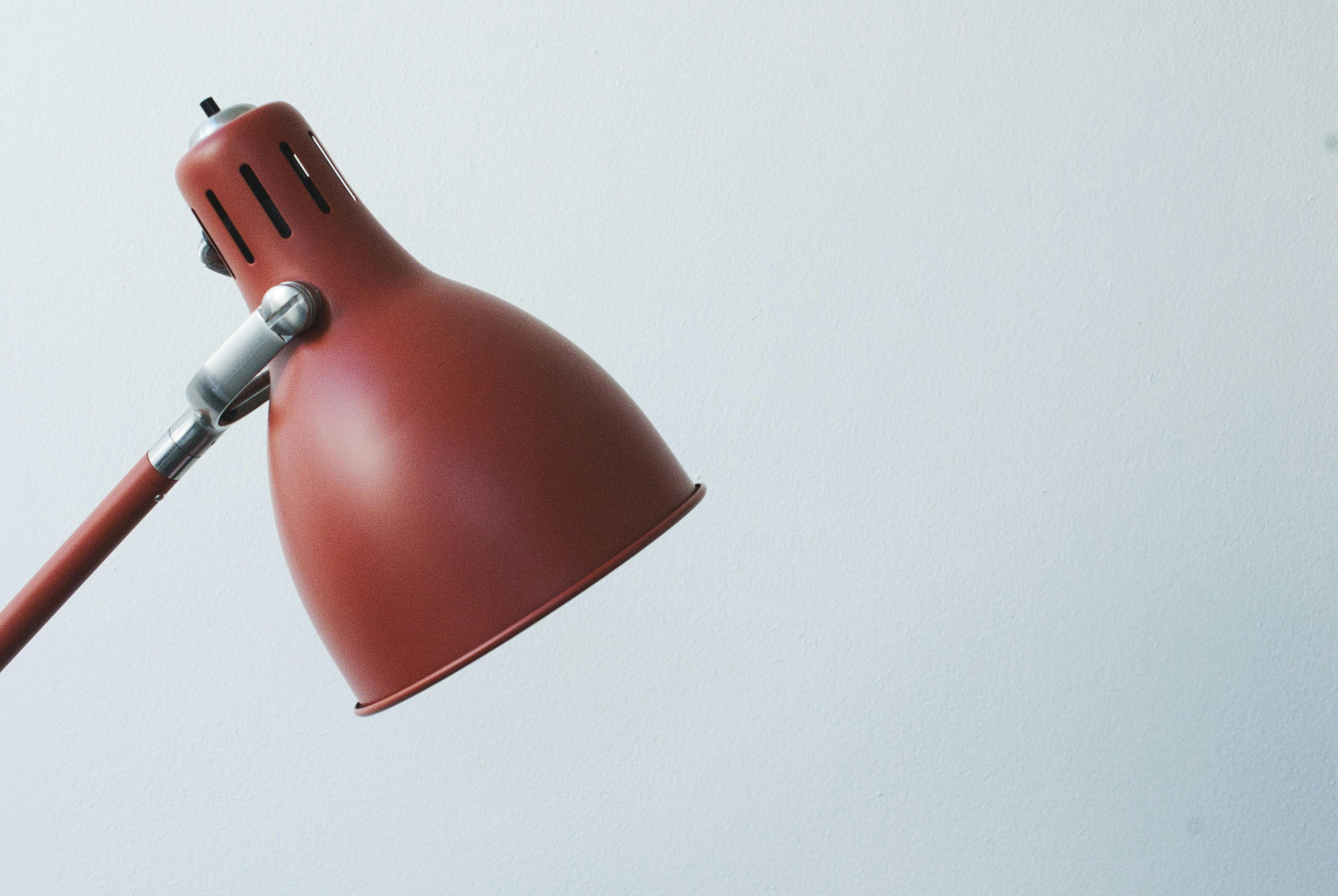 Closeup Shot of a Lampshade Head · Free Stock Photo